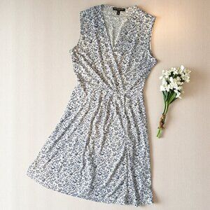 Banana Republic Factory faux wrap white/blue dress